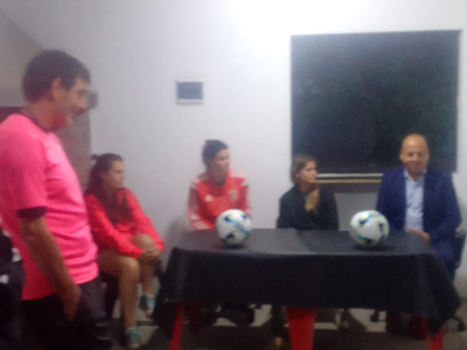 VISITA A LAS MALVINAS QUE SE PREPARA PARA LA COPA FEDERAL