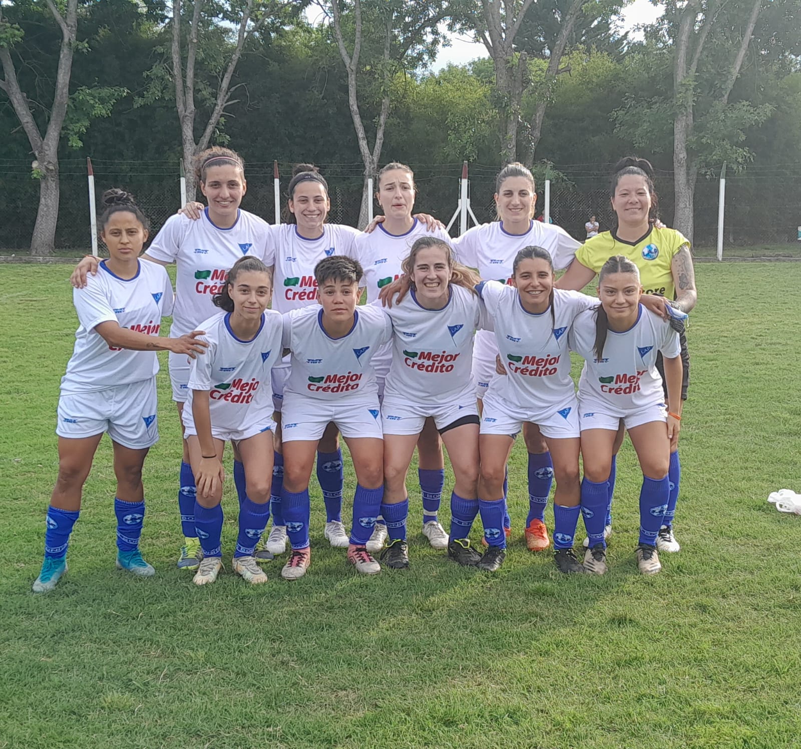 LA SELECCIÓN FEMENINA VOLVIÓ CON TRIUNFO ANTE SALADILLO