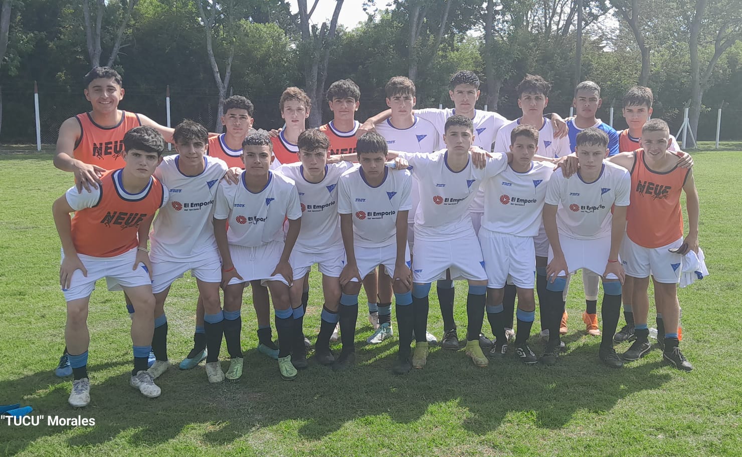 EL SUB 15 SUPERÓ A LAS FLORES EN SU DEBUT