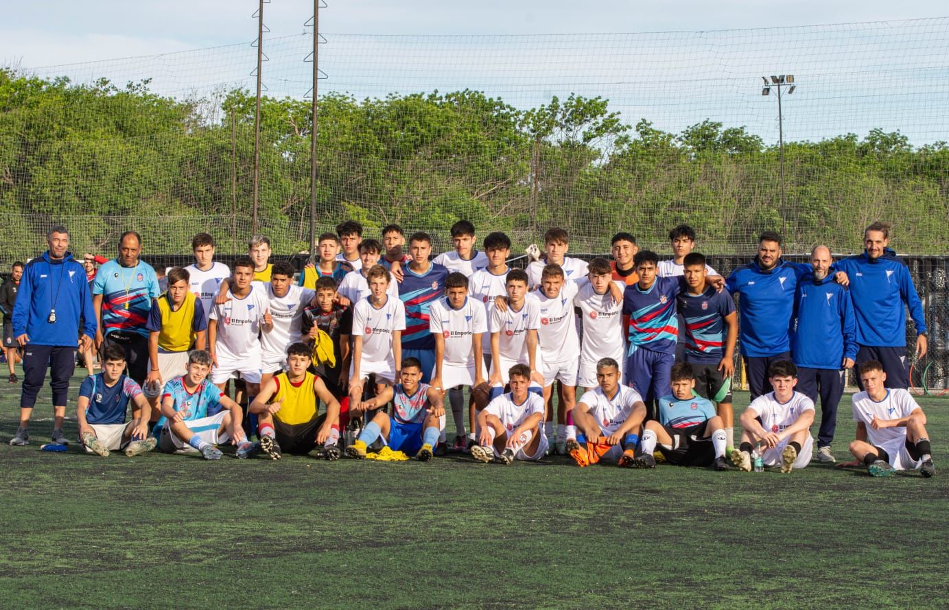 EL SUB 15 JUGÓ CON ARSENAL ANTES DEL DEBUT