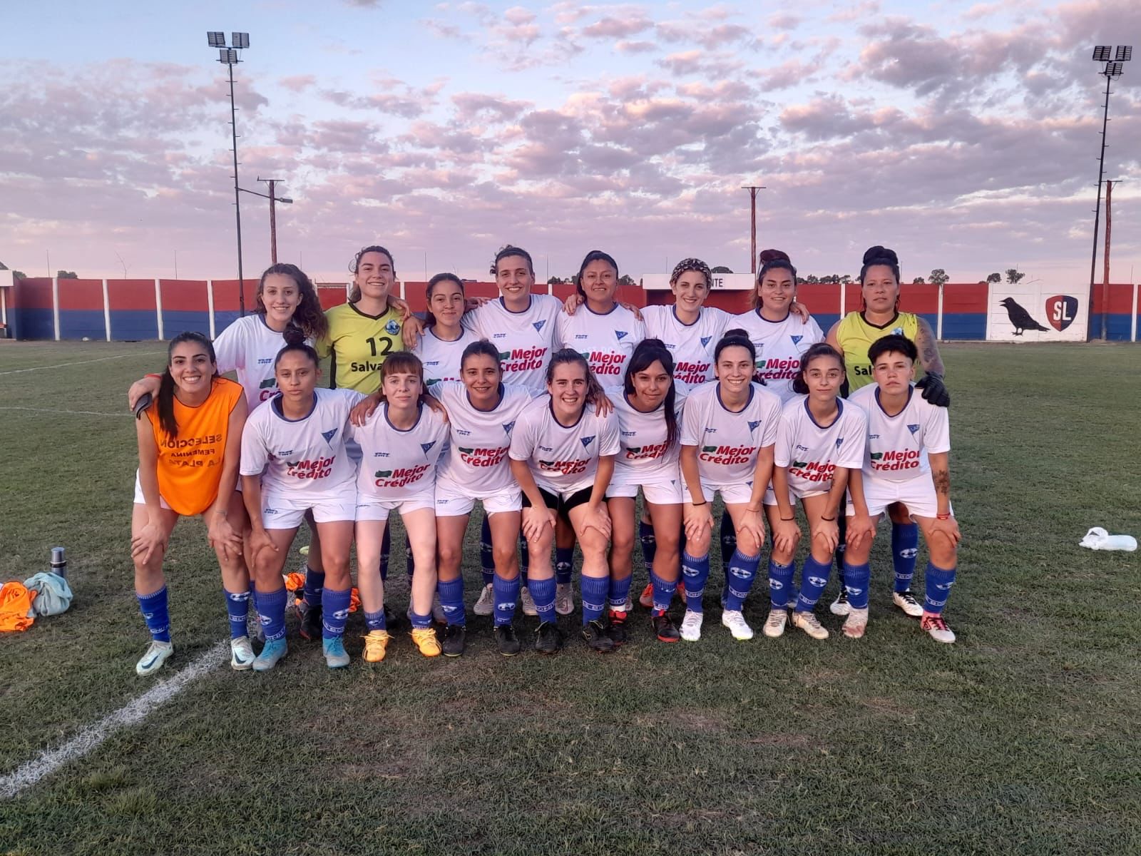 LA SELECCIÓN FEMENINA ENTRE LOS CUATRO MEJORES DE LA REGIÓN