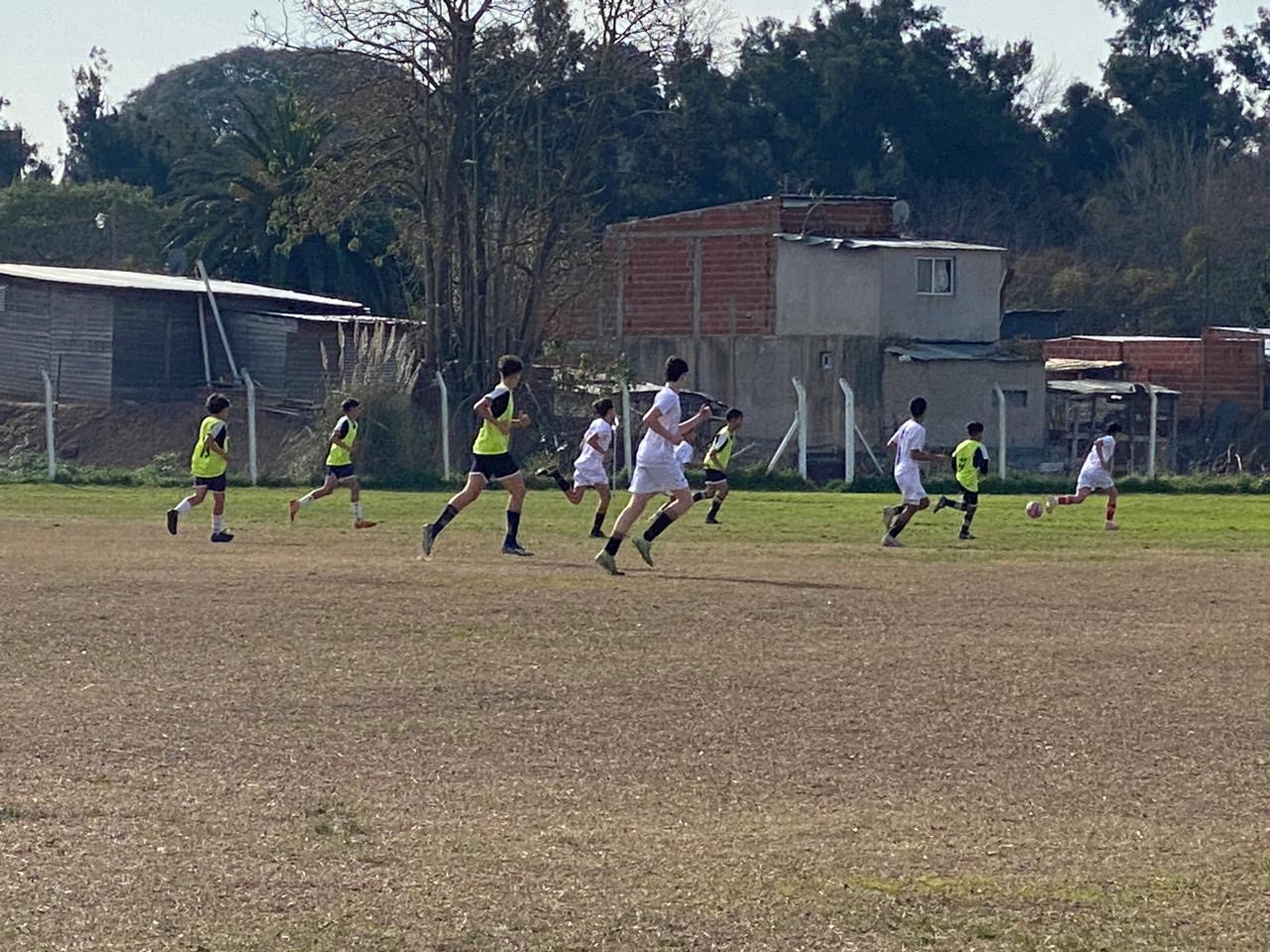 LA SUB 13 COMENZÓ CON UN AMISTOSO